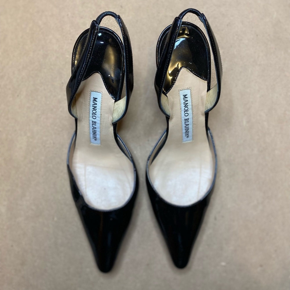 SOLD- MANOLO BLAHNIK✨ - Picture 1 of 7